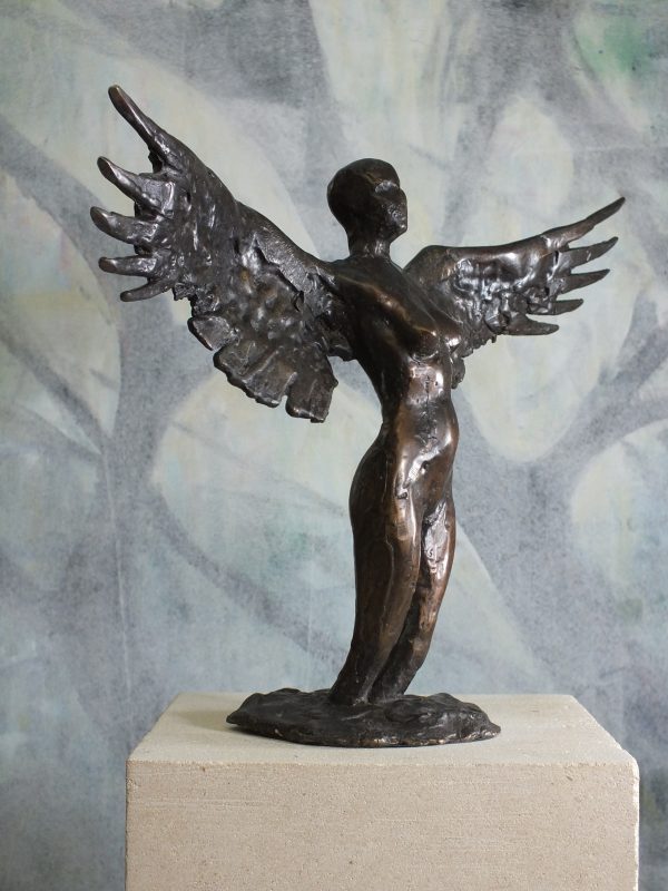 eagle bronze sculpture